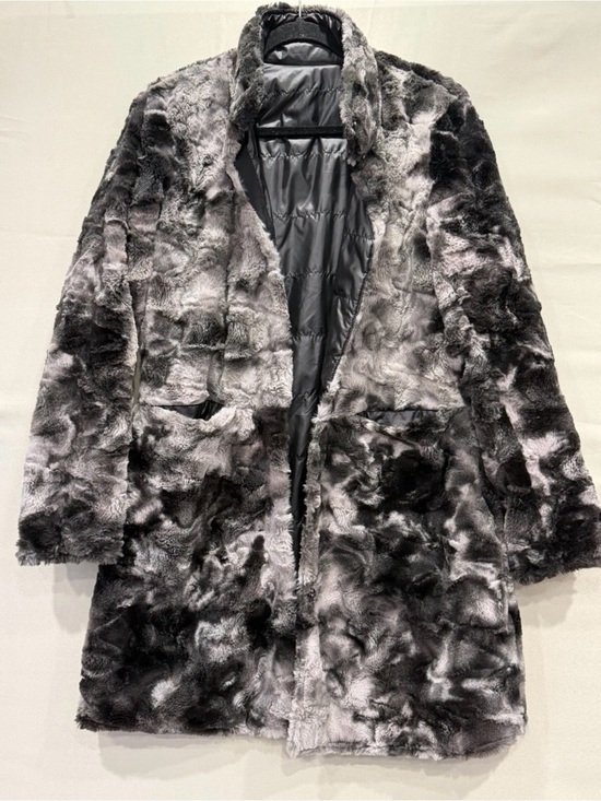 Via Spiga Jackets & Blazers - Via Spiga Women's Faux Fur Animal Print Mid-Length Coat Button Pockets M Gray